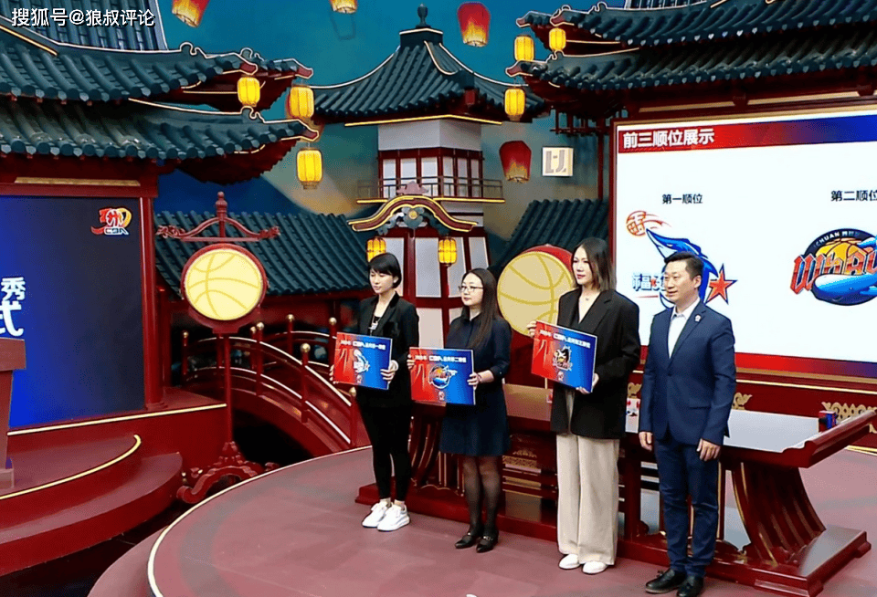包含清华三名球员计划参加CBA选秀，杨曦皓不出意外会是状元的词条